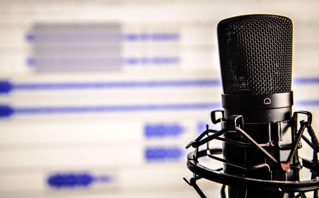 Microphone and recording screen macro